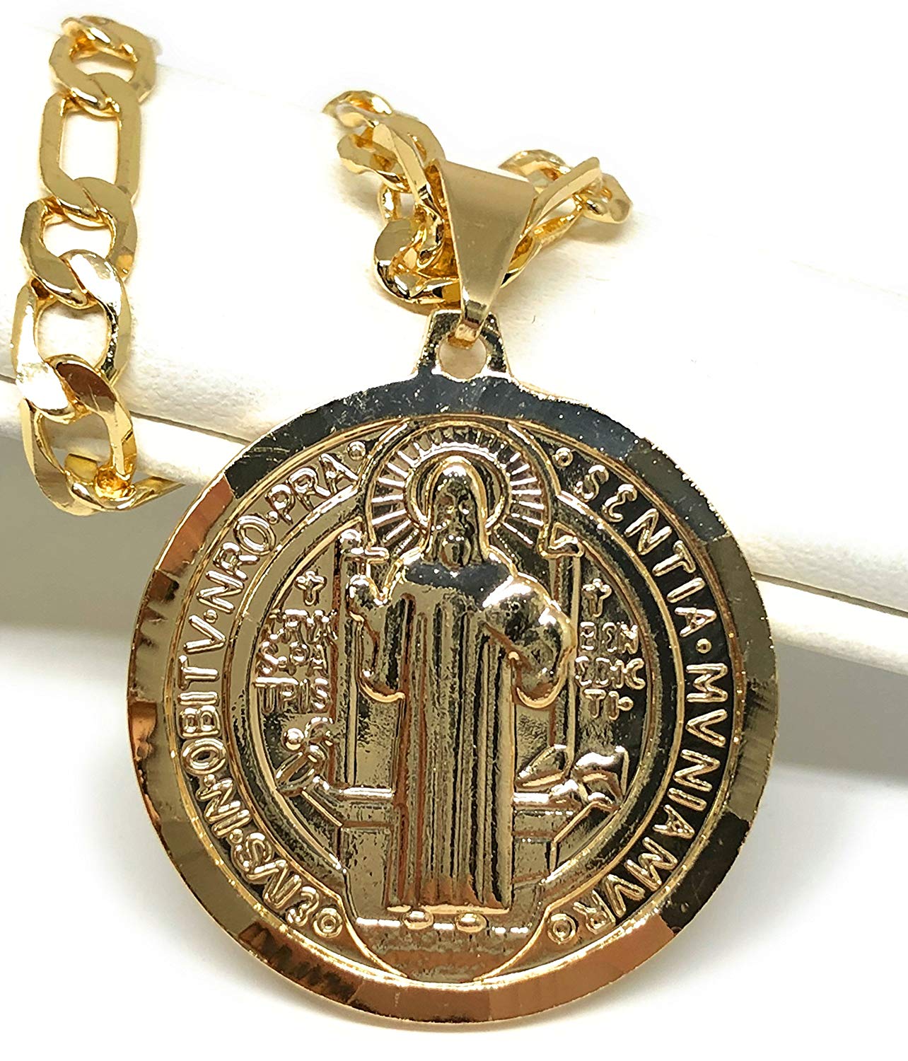 Medalla de San Benito en Oro