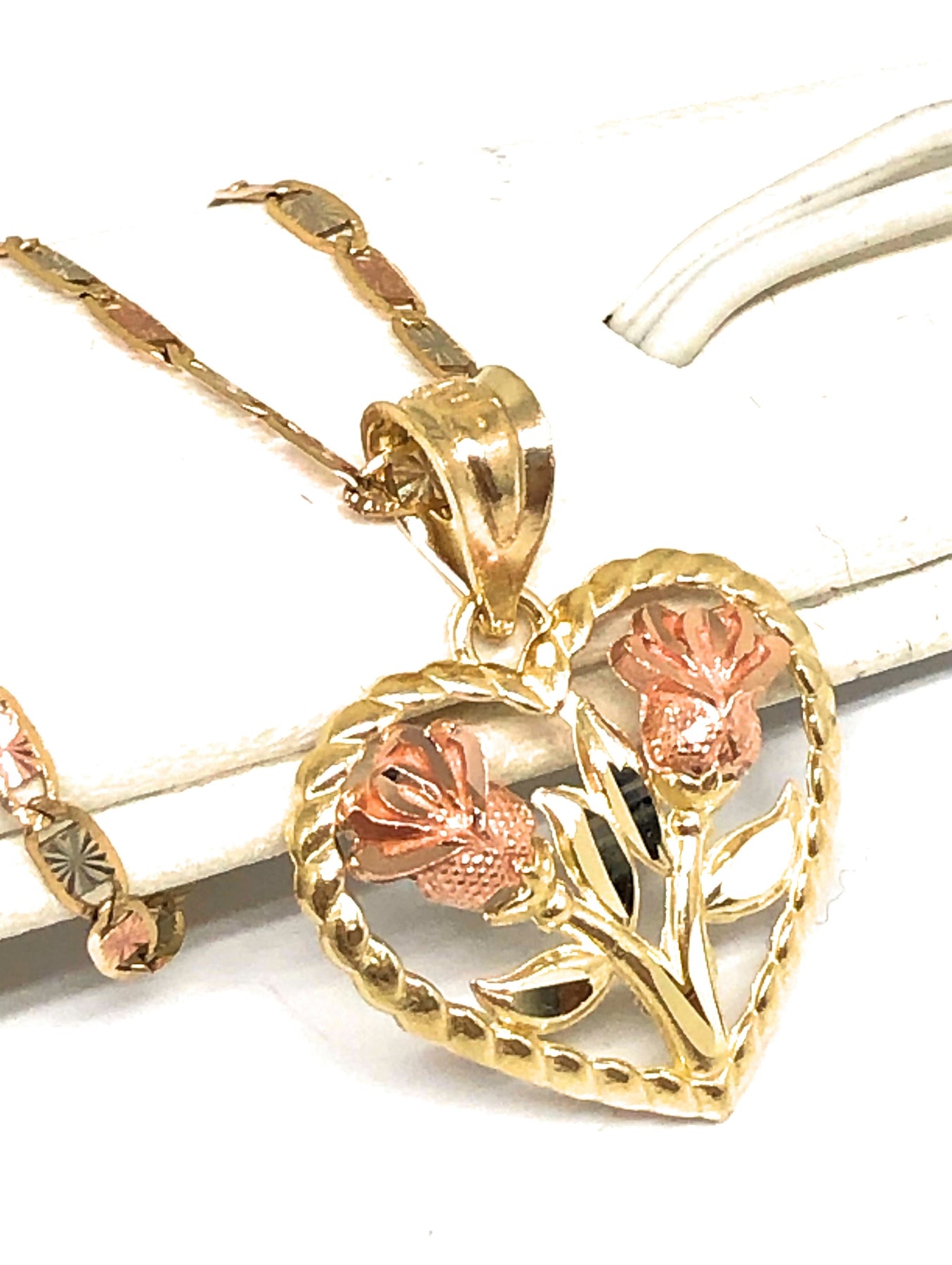 10k Solid Gold Yellow & Rose Gold Double Rose Flower Pendant